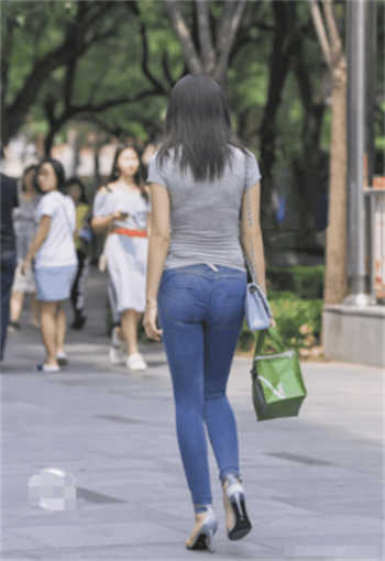 妻子夜市地摊按摩的代价