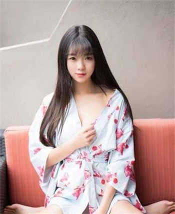 高美红在火车车厢有声小说