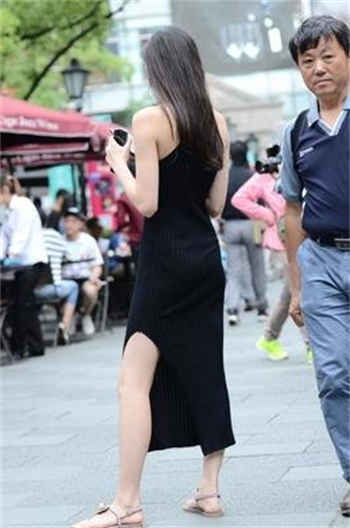 美女看全身没穿衣服qq