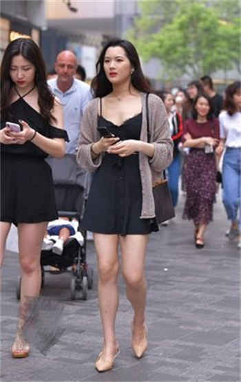 咬红唇二十四桥池鸢
