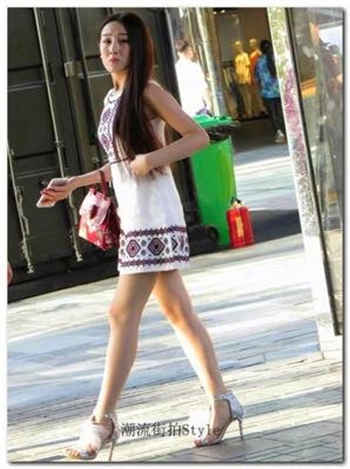 如何与附近的人打招呼联系