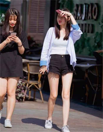 swag身上纹玫瑰