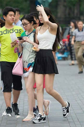 妈妈的秘密作者一个人