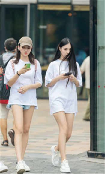 梦里梦外被七个哥哥