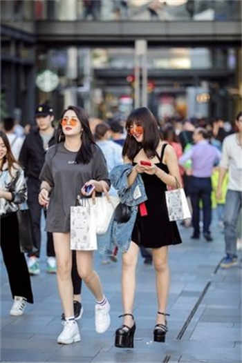 极品妇科男神医莫晓梅