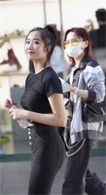 鹫尾芽依动图